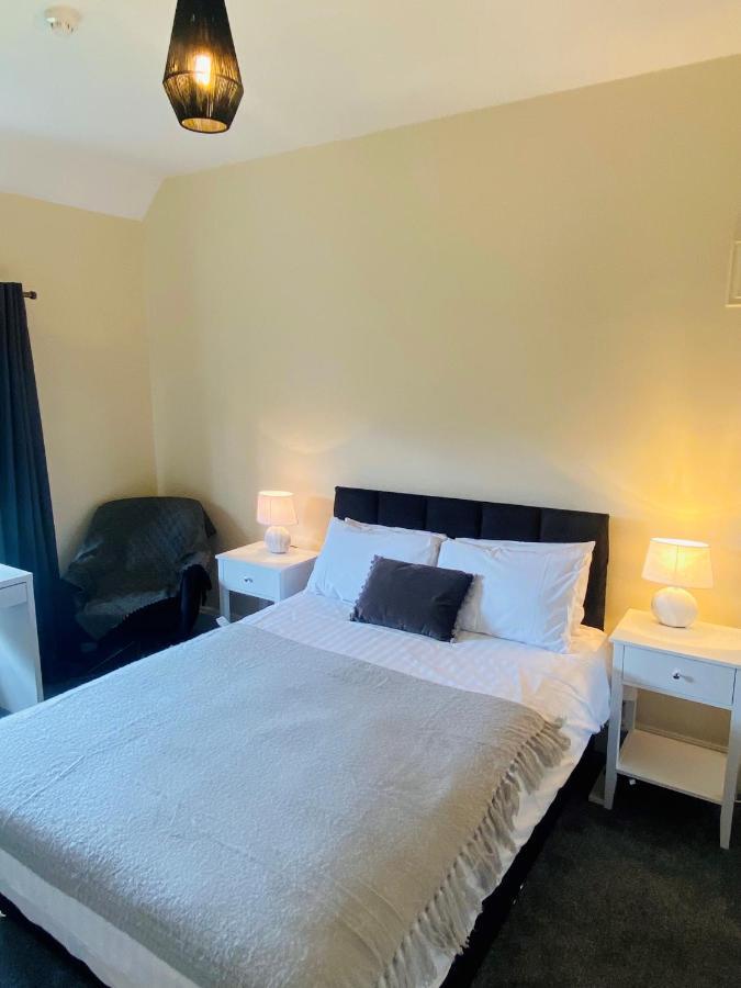 Mirfield Monastery B&B Екстериор снимка